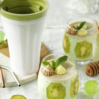 Summer Essential: Portable Smoothie Maker with Lid and Ice Crusher - Perfect for Blending, Shaking, and Taking on-the-go